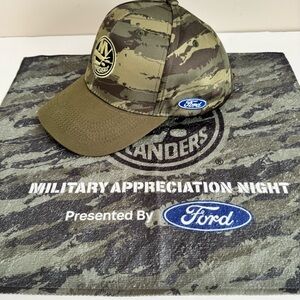 2025 NY Islanders Military
Appreciation Night Hat And Rally Camo
Towel by Ford
